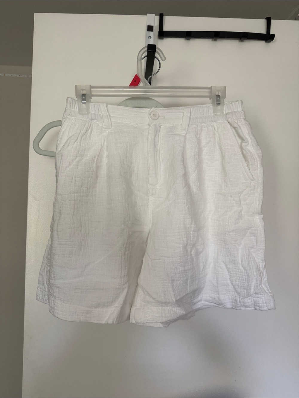 aerie White Flat-Front Women’s Shorts